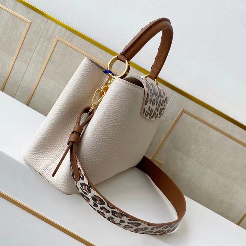 Louis Vuitton CAPUCINES MM  Handbag M58575 Cream